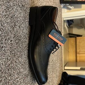 Bass Black Leather Oxford wingtip shoes